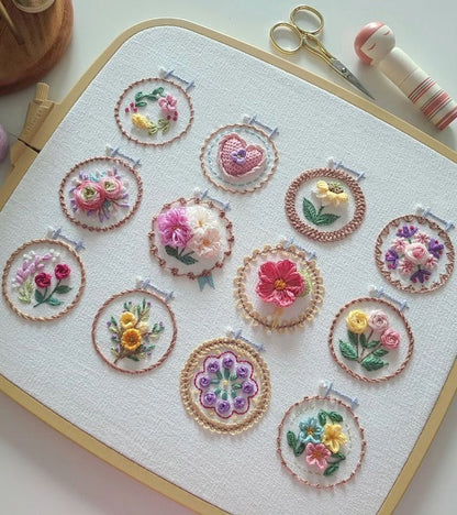 🔥Last day! 💥Special sale - Small Flower Frame Embroidery Kit