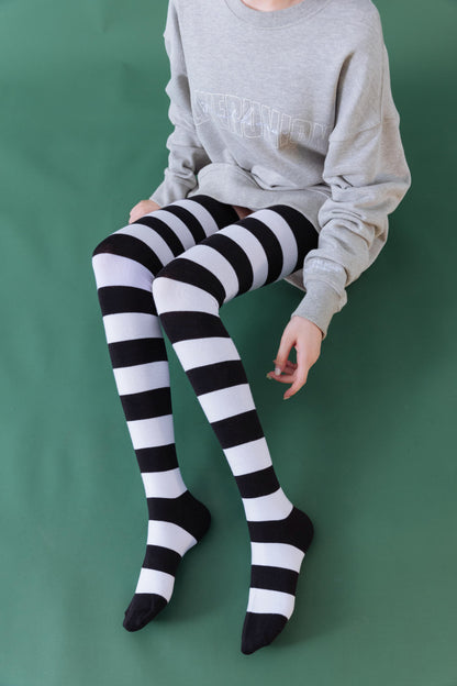 Autumn and winter pure cotton black and white blue striped knee socks