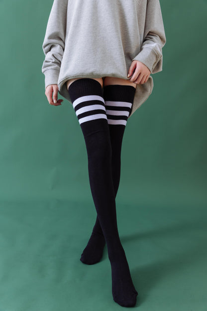 Autumn and winter pure cotton black and white blue striped knee socks