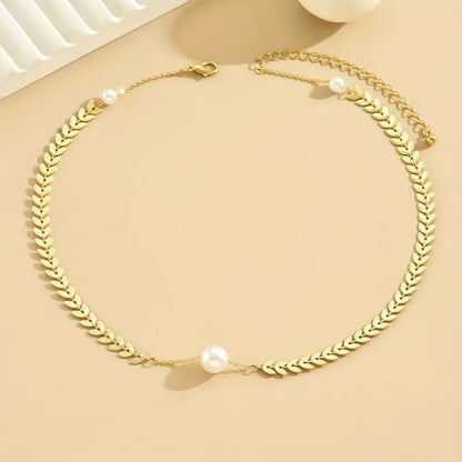 Faux Pearl Decor Necklace