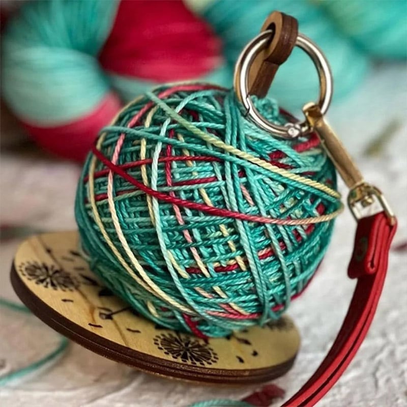 Portable Wrist MINI Yarn Holder