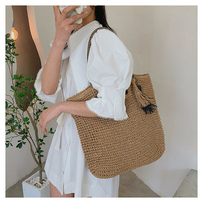 Woven Bag Tassel Straw Shoulder Bag Beach Casual Tote Bag