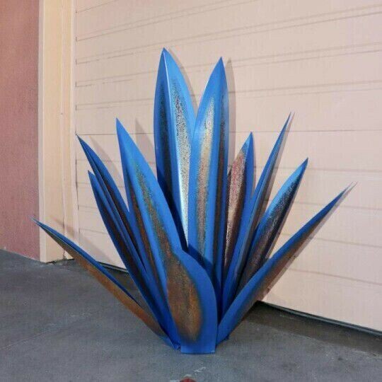 (🍀Garden Upgrade)Waterproof Solar Garden Agave Lamp